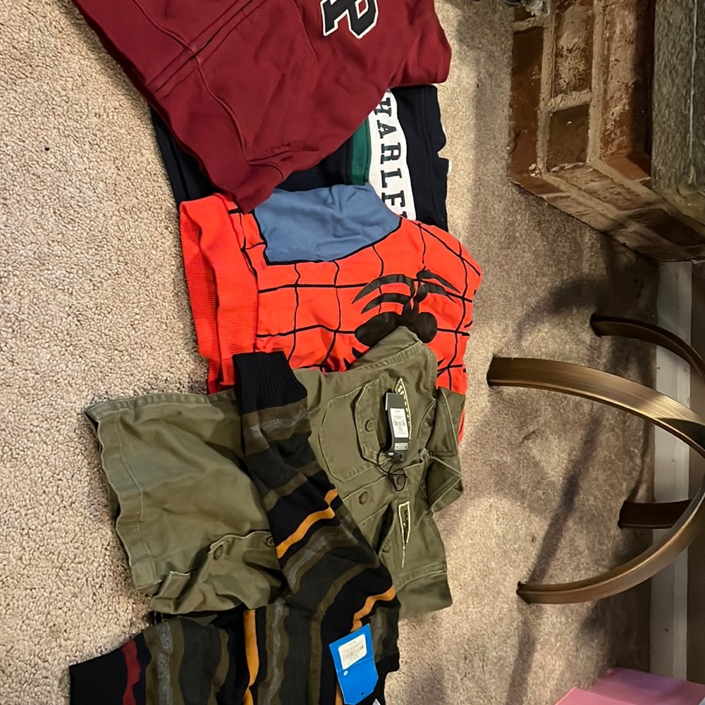 Boys hoodies/sweater size 3t